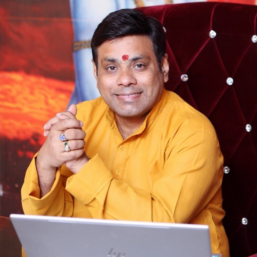 Book Guru Purnima Puja Online